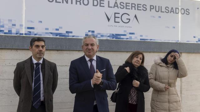 El delegado del Gobierno en Castilla y León, Nicanor Sen, visita el Centro de Láseres Pulsados Ultraintensos de Salamanca