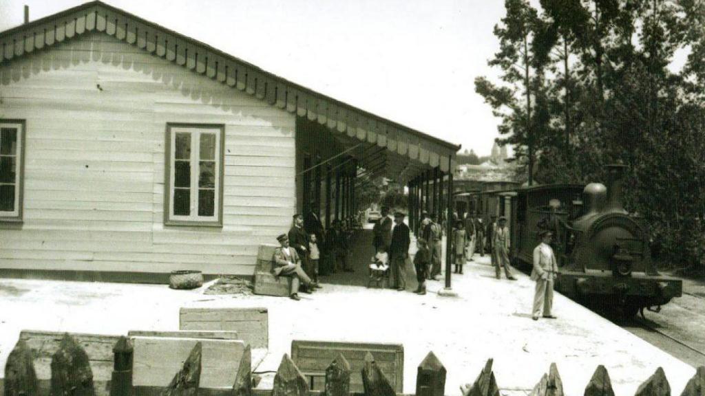 Antigua estación de Cornes.
