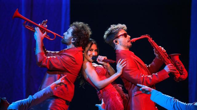 Iván Ramírez, Ane Rada y Jorge Gomis en su actuación en el Benidorm Fest como K!ngdom.