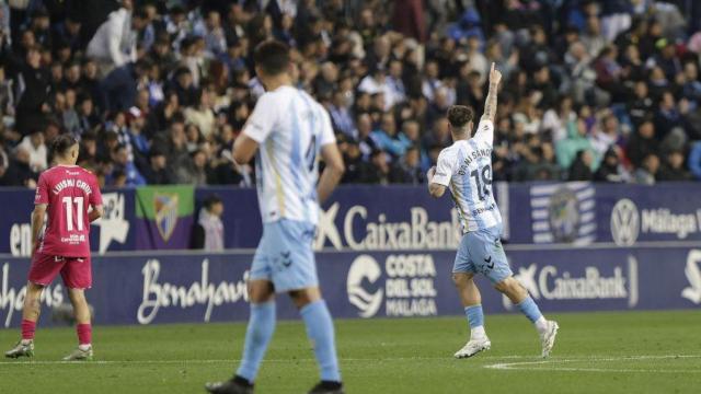 Dani Sánchez celebra su gol frente al Tenerife en La Rosaleda