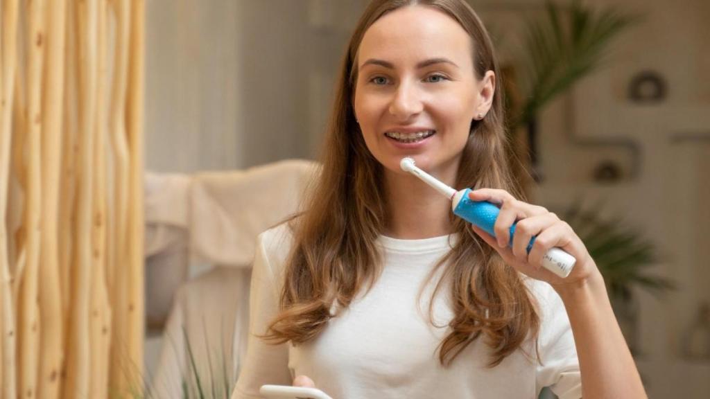 Los mejores cepillos de dientes eléctricos del 2025: análisis y características