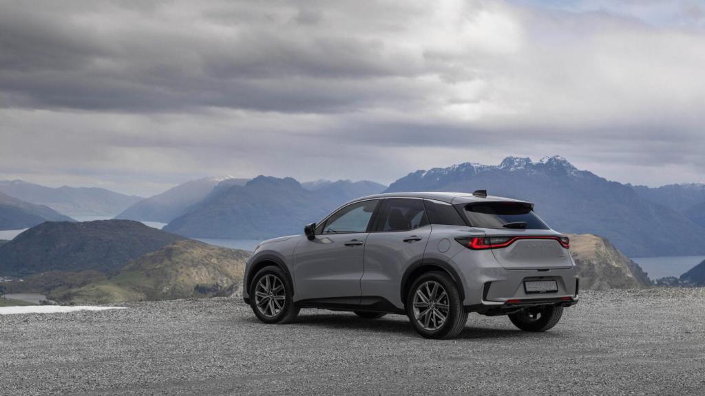 El modelo Lexus LBX redefine el lujo a través de la artesanía