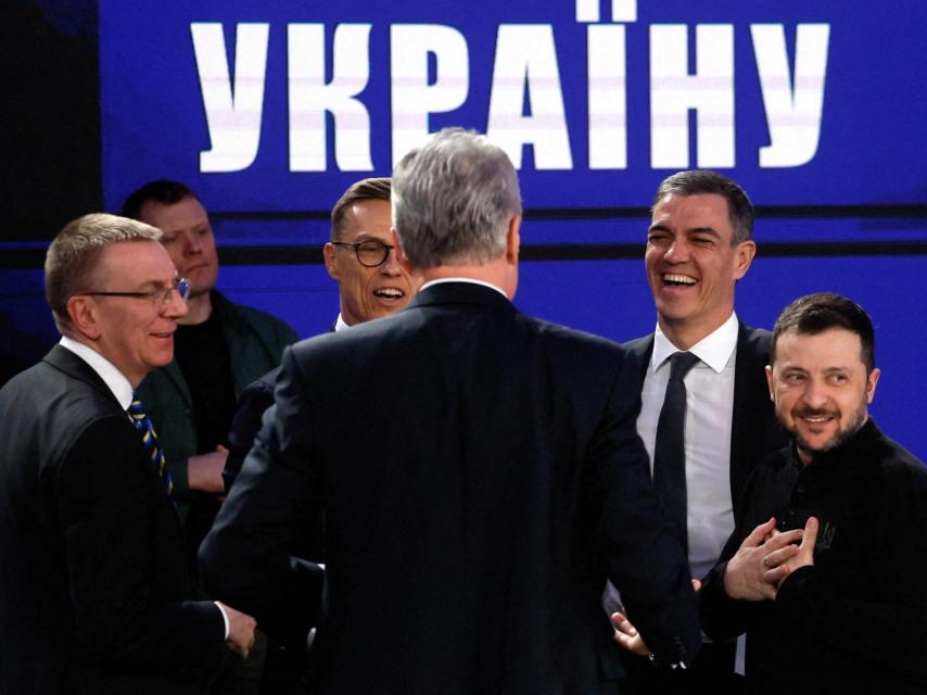 Los líderes nórdicos y bálticos, con Zelenski y Sánchez tras la reunión del pasado lunes en Kiev.