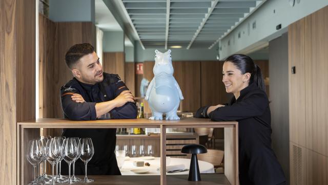 El chef Ricardo Temiño y la sumiller Cristina Lázaro.