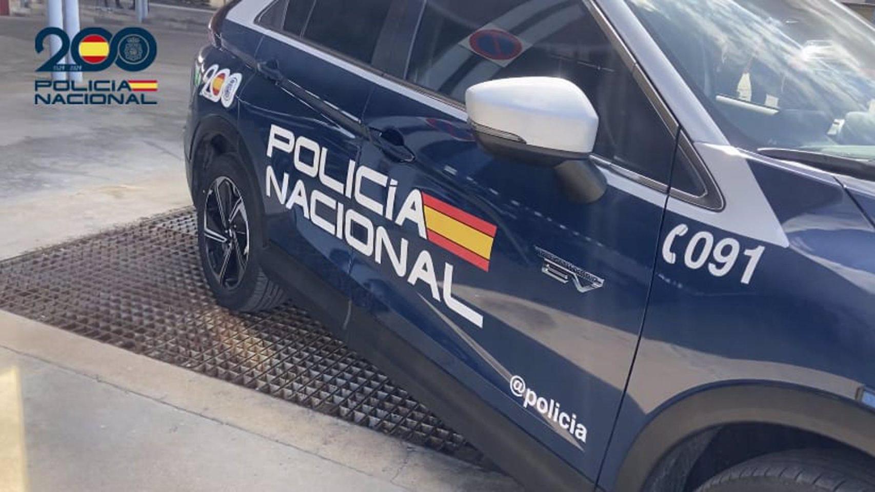 Detenido en Ribeira (A Coruña) por amenazar a varias personas con una katana