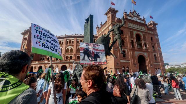 Manifestación abolicionista frente a la Plaza de Toros de Las Ventas en septiembre de 2024. Ricardo Rubio / Europa Press.