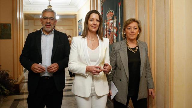 Miguel Fernández, Lara Méndez y Paula Alvarellos, en una imagen de archivo.