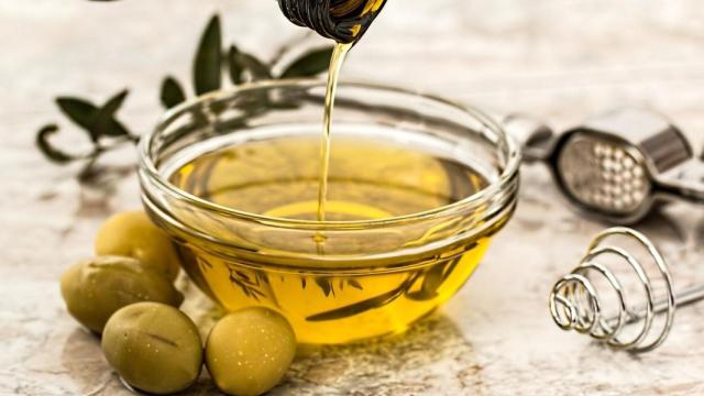 Imagen de aceite de oliva virgen extra.
