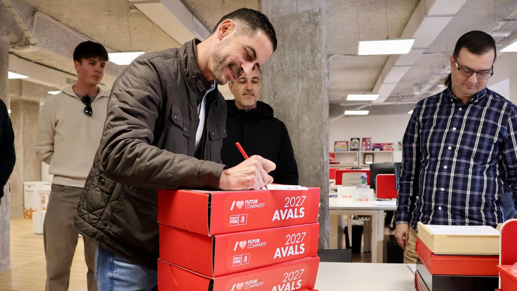 Derrota del aparato de Sánchez en Valencia: Bielsa gana las primarias provinciales por solo 33 votos al candidato de Morant