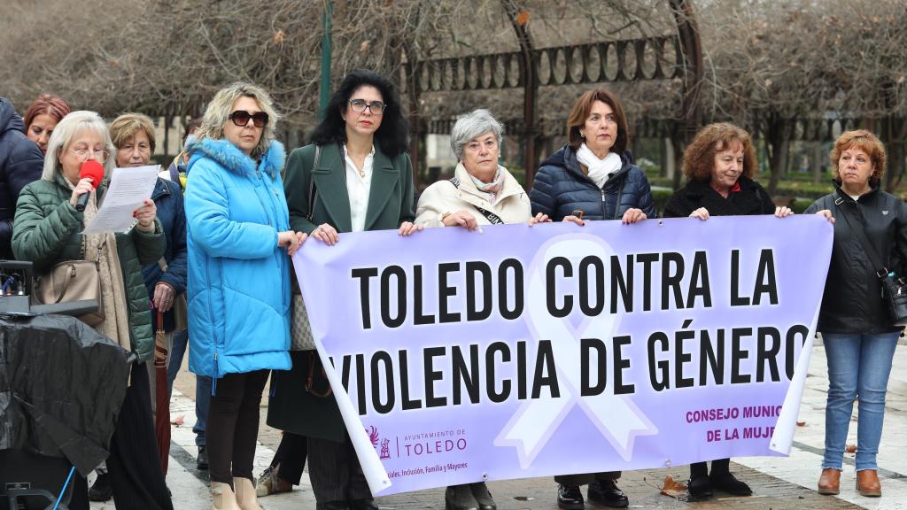 Concentración mensual contra la violencia de género. Foto: Ayuntamiento de Toledo.