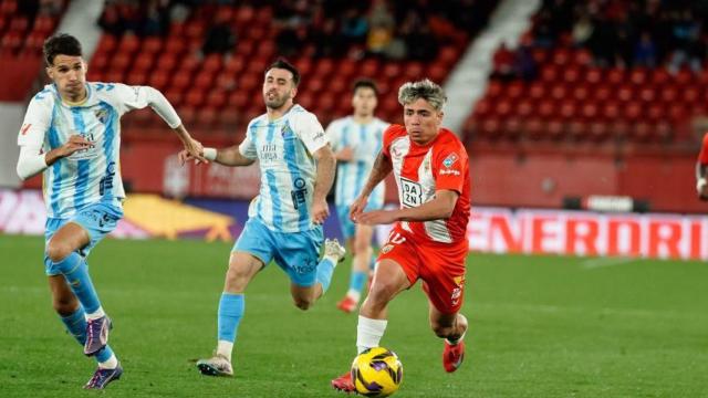 Juanpe durante el UD Almería vs. Málaga CF de Segunda División