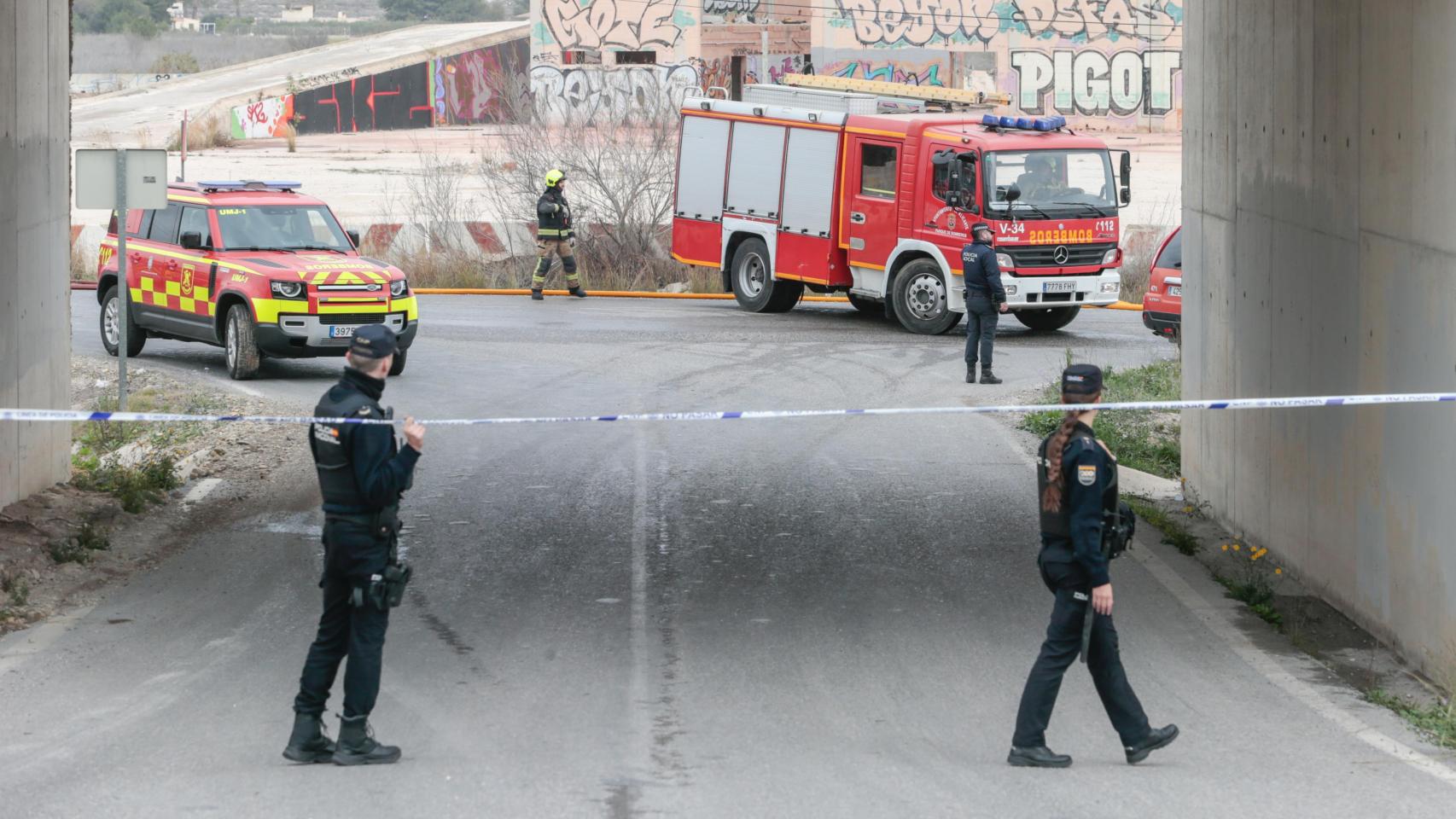 Pascual, el exmilitar que sacó a hombros a un trabajador de la explosión pirotécnica en Alicante : "Parecía la guerra"