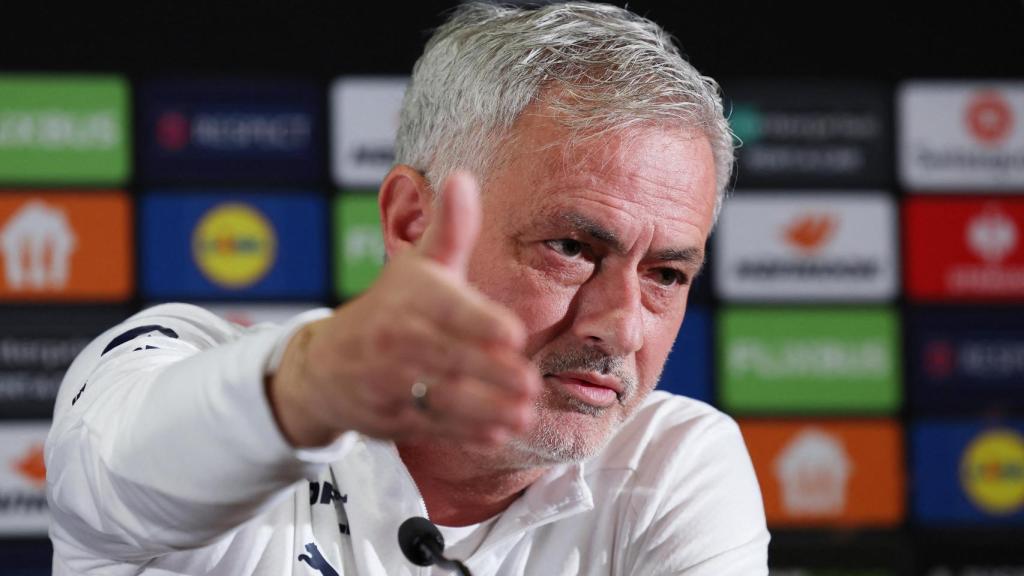 Mourinho, durante una rueda de prensa.