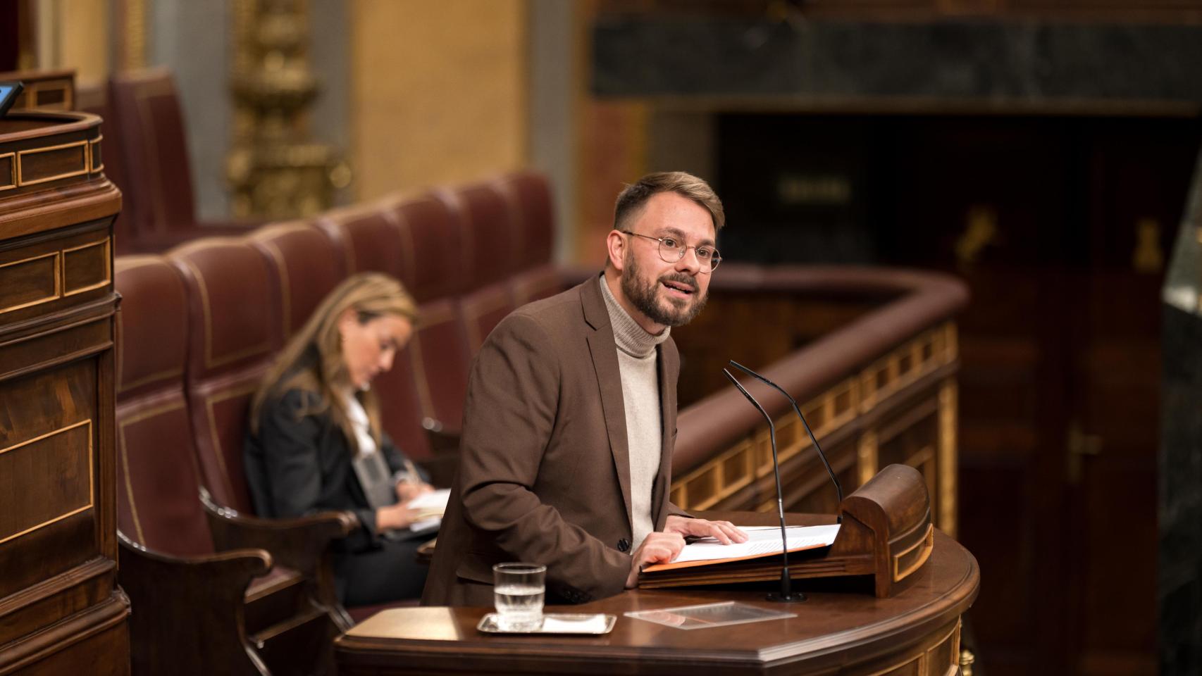 Última hora política, en directo | Un diputado de Sumar votará 'no' al acuerdo de PSOE y Junts sobre inmigración:  Alberto Ibáñez, de Compromís