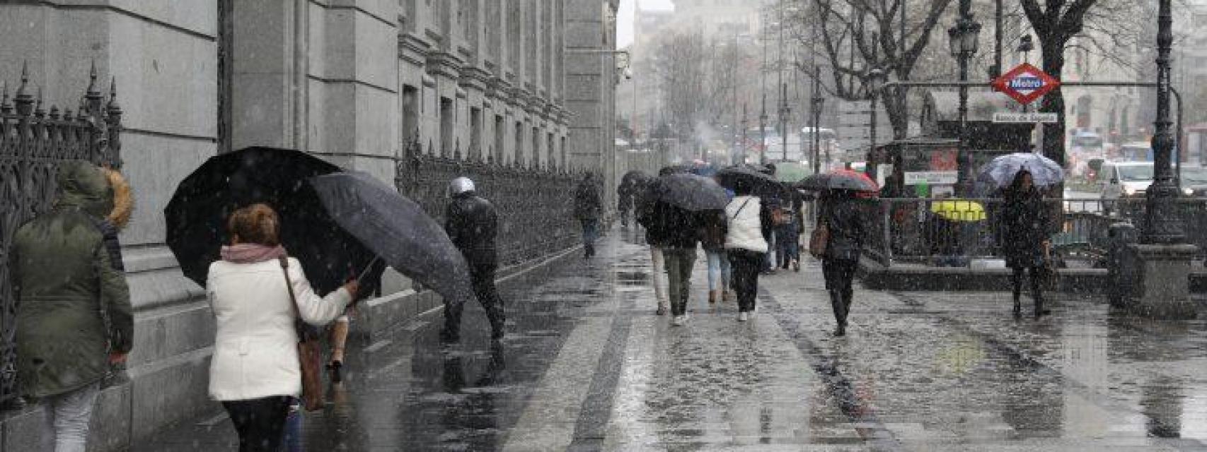Lluvias intensas en el centro de Madrid.