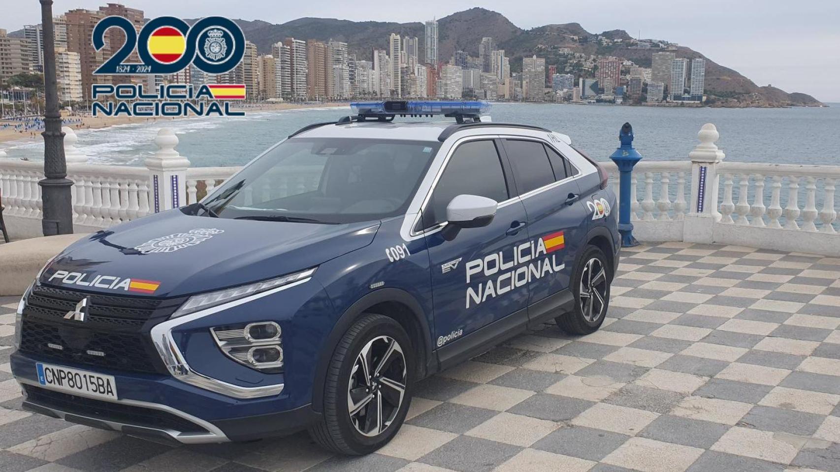 Entran a robar en el restaurante de un fugitivo y la Policía detiene a los ladrones y al dueño en Benidorm