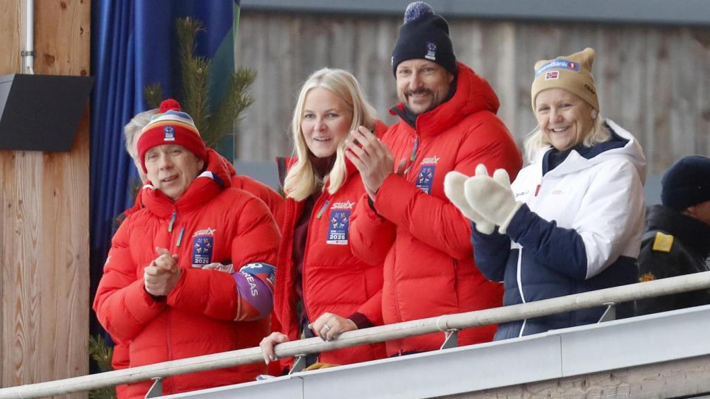 Mette-Marit, muy sonriente en su reaparición pública.