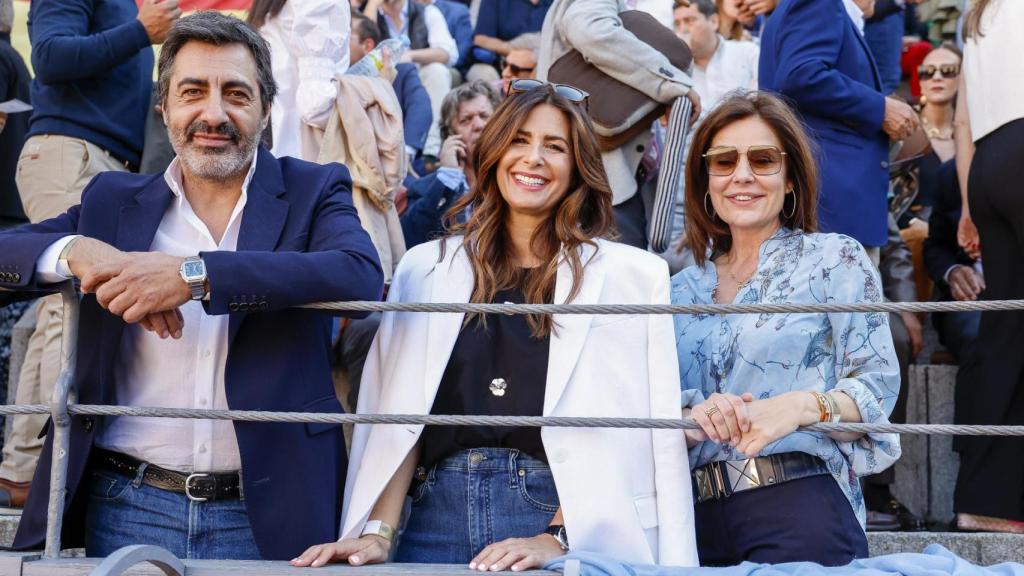 Juan del Val, Nuria Roca y Nuria González en la Feria Sn Isidro en mayo pasado.