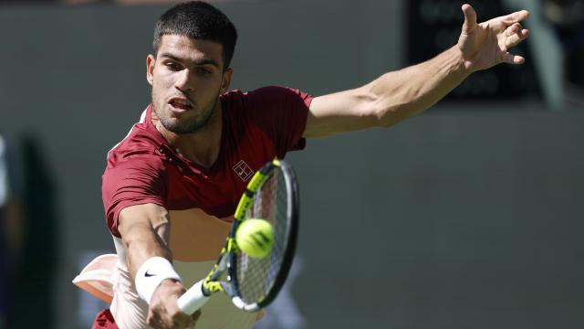 Carlos Alcaraz en el partido ante Quentin Halys en Indian Wells.