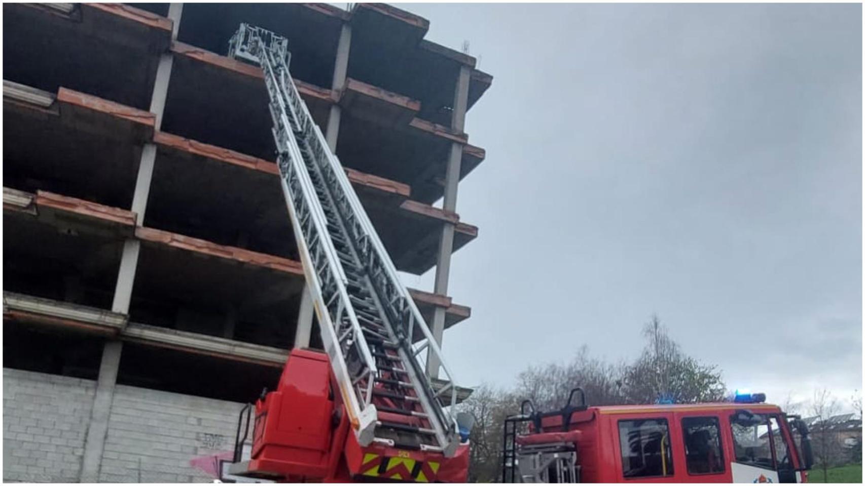 Hallan el cadáver de una persona en un edificio abandonado de A Coruña