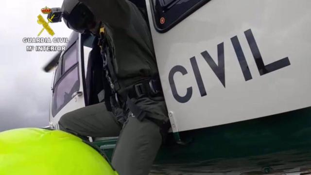 Un agente del Grupo de Rescate de la Guardia Civil.