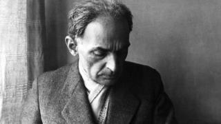 Dimitris Pikionis en Delfos. Foto: © 2024 Círculo de Bellas Artes
