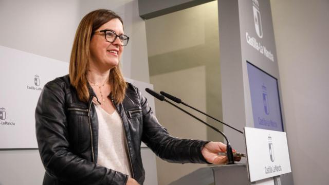 Esther Padilla, consejera portavoz del Gobierno de Castilla-La Mancha, este martes en rueda de prensa.