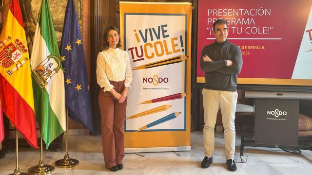 La delegada de Juventud y Educación del Ayuntamiento de Sevilla en la presentación del programa 'Vive tu cole'.