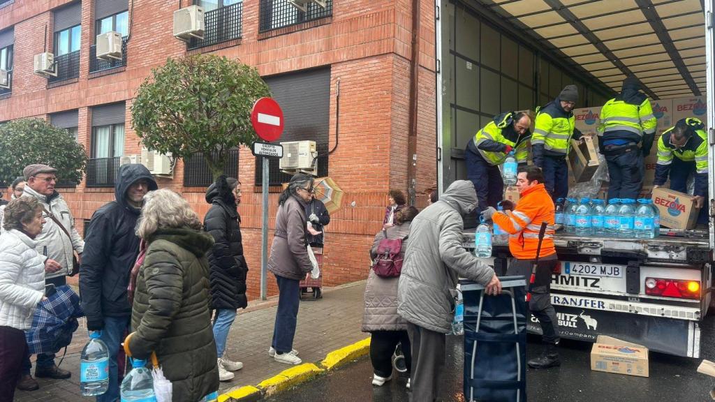 Reparto de agua en los municipios afectados de Segovia