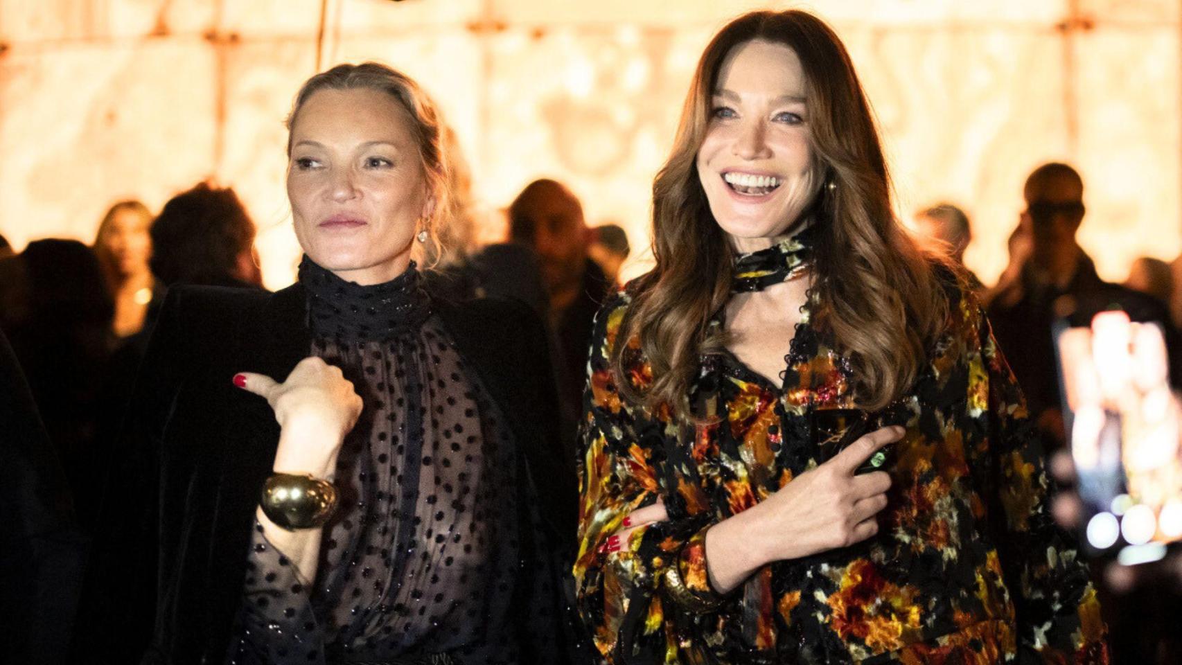 Kate Moss y Carla Bruni, en París.