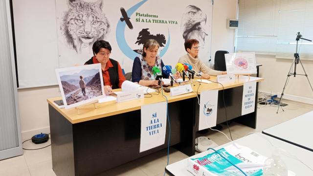 Rueda de prensa de la plataforma 'Sí a la Tierra Viva'.