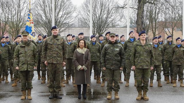 Margarita Robles, esta semana, visitando al personal español en el Cuartel General del Eurocuerpo en Estrasburgo.