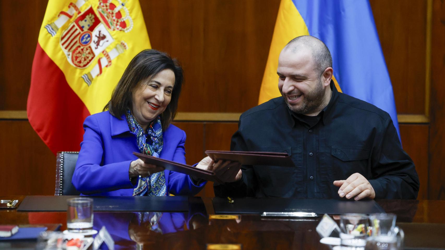 Margarita Robles reprocha a los socios del Gobierno su rechazo al gasto militar: "Se trata de invertir en paz, no en guerra"