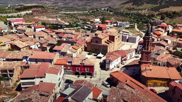 El bonito pueblo cerca de Zaragoza que vende casas por 10.000 euros: el m2 cuesta 3 veces menos que en la capital