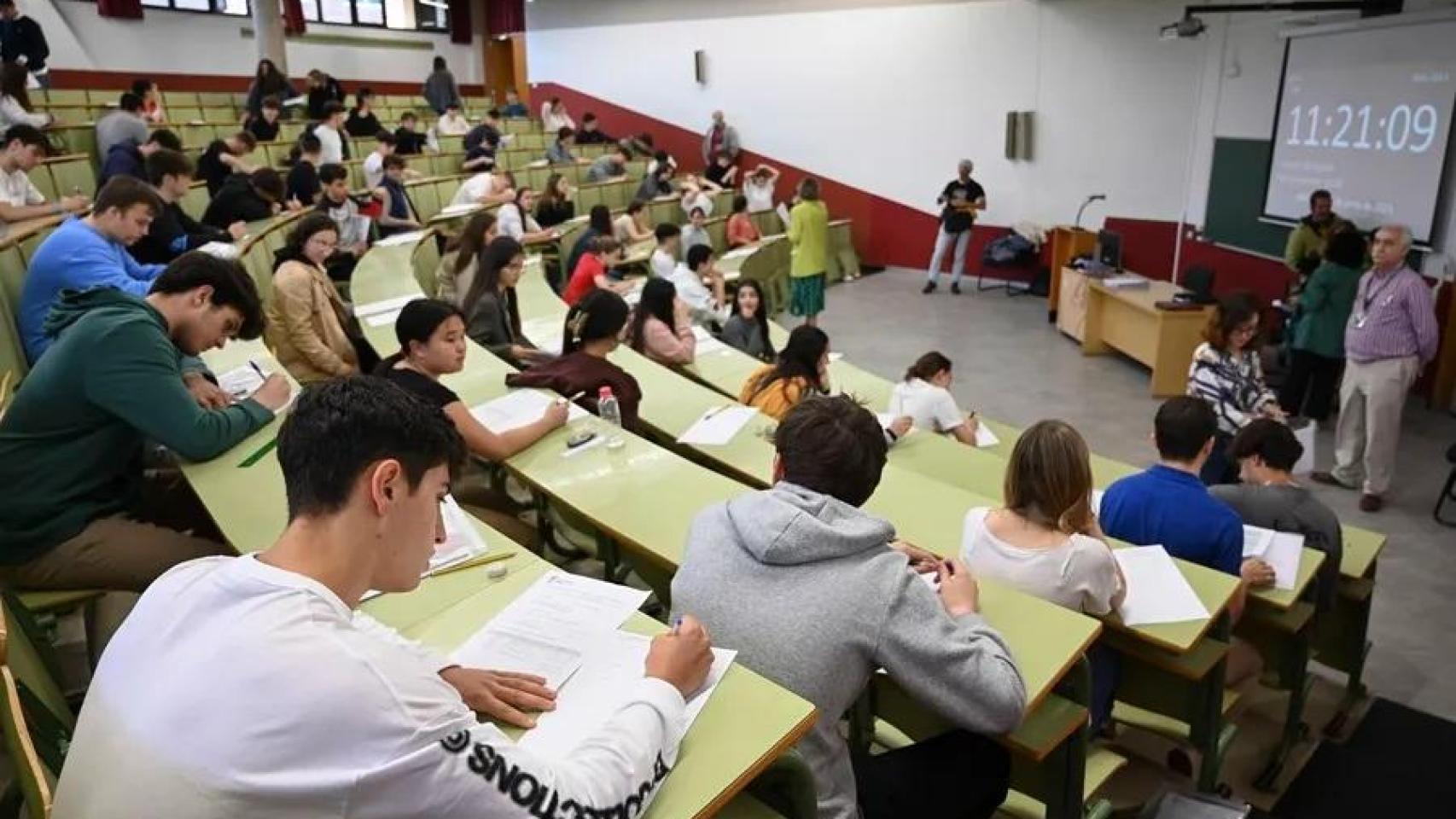 IU registra una iniciativa para que estudiantes con problemas de salud mental disfruten de bajas como los trabajadores