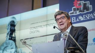 La banca pide estar en el centro de la nueva estrategia de Defensa europea y Escrivá sitúa al euro digital como pilar clave
