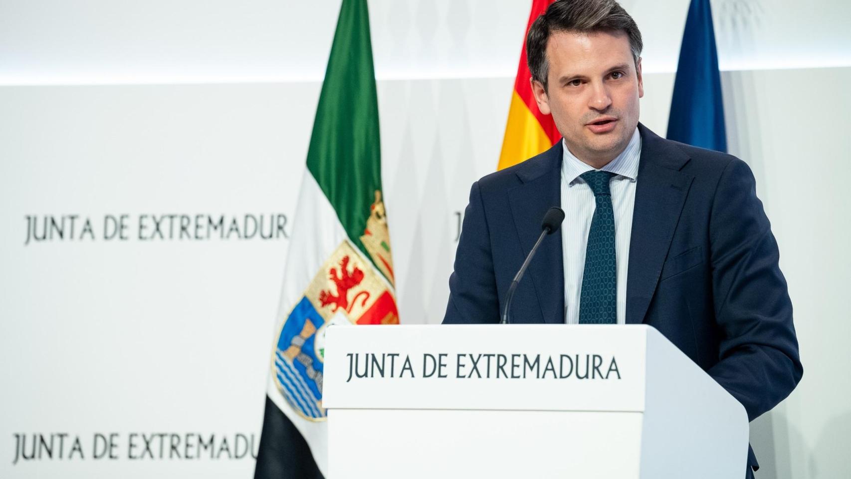 Última hora política, en directo | Extremadura dice que el acuerdo Gobierno-Junts trata a los menores migrantes como "mercancía" a cambio de "siete votos"