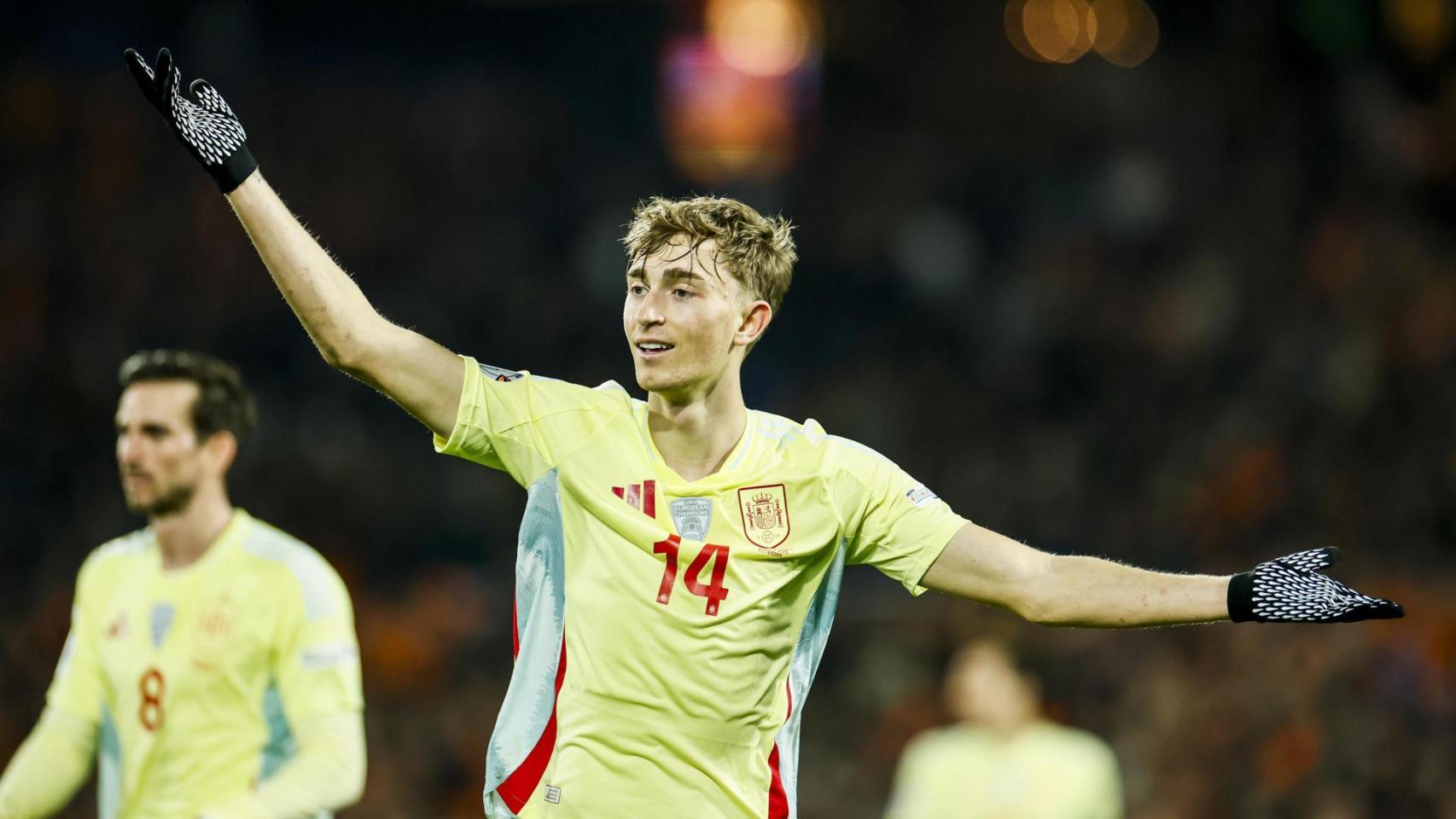 Dean Huijsen, sobre el interés del Real Madrid en su fichaje: "Es un - Dean Huijsen Height – How Tall Is The Rising Football Star?