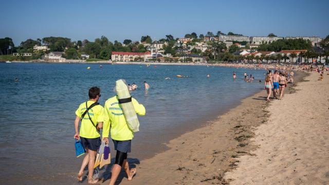 Oleiros (A Coruña) contratará a 44 personas para salvamento y socorrismo en playas este 2025