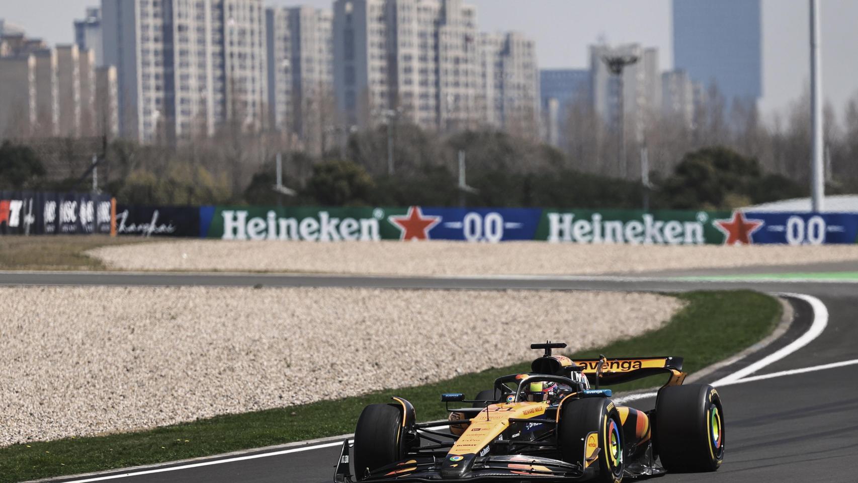 Piastri se lleva la pole en el GP de China con Alonso y Sainz muy lejos de los mejores tras no superar la Q2