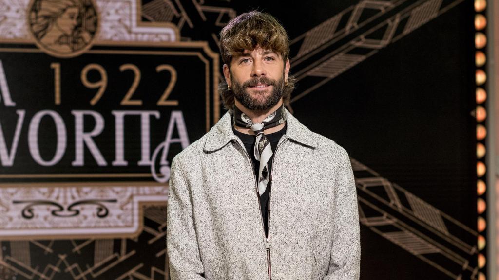 Luis Fernández en el photocall de la rueda de prensa de 'La Favorita 1922'.