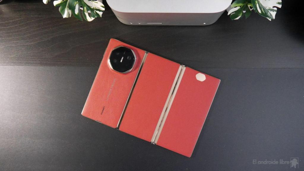 Huawei Mate XT