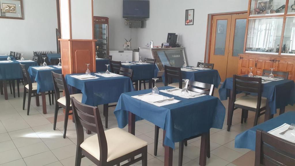 Salón-comedor del restaurante Delfín