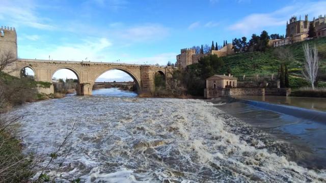 Estado del río Tajo a su paso por Toledo