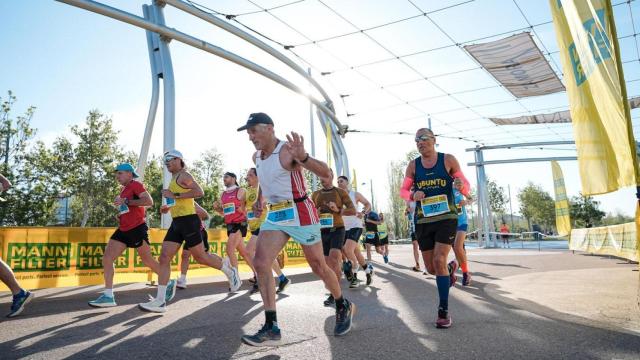 Corredores de la Mann Filter Maratón Zaragoza 2024