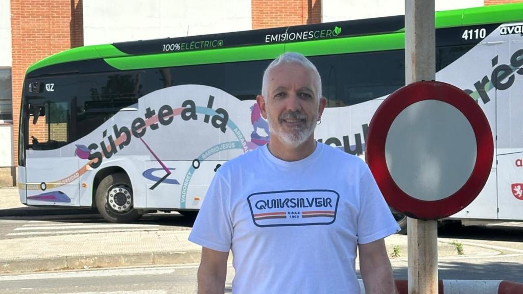 Raúl Cabeza, el nuevo presidente del comité de empresa del bus.