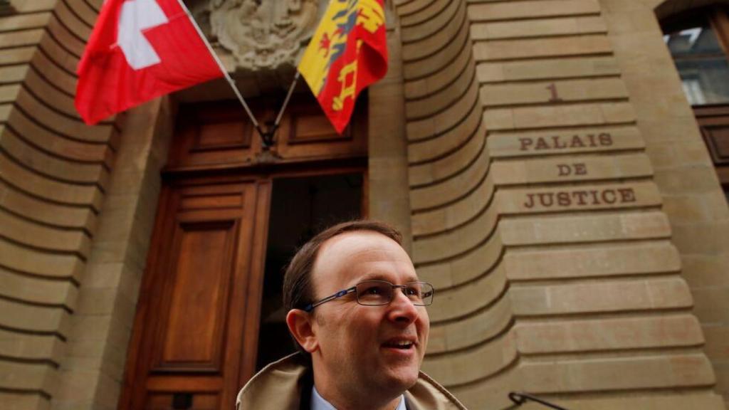 El fiscal suizo Yves Bertossa junto a la Corte de Justicia de Ginebra, en 2018.