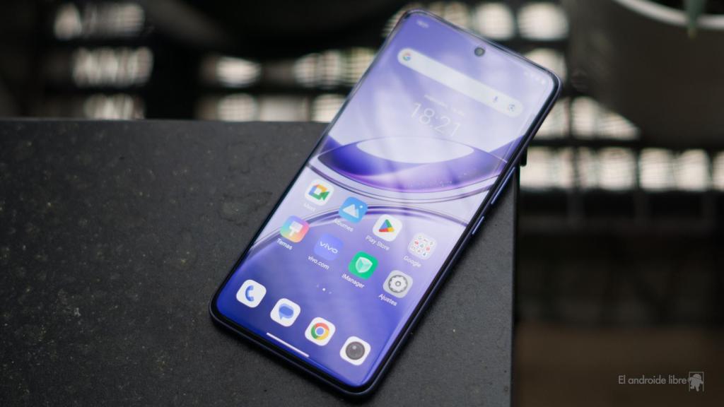 vivo V50 pantalla