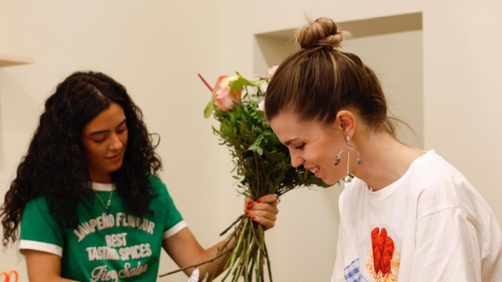 Laura y Alicia en su floristería de Valladolid