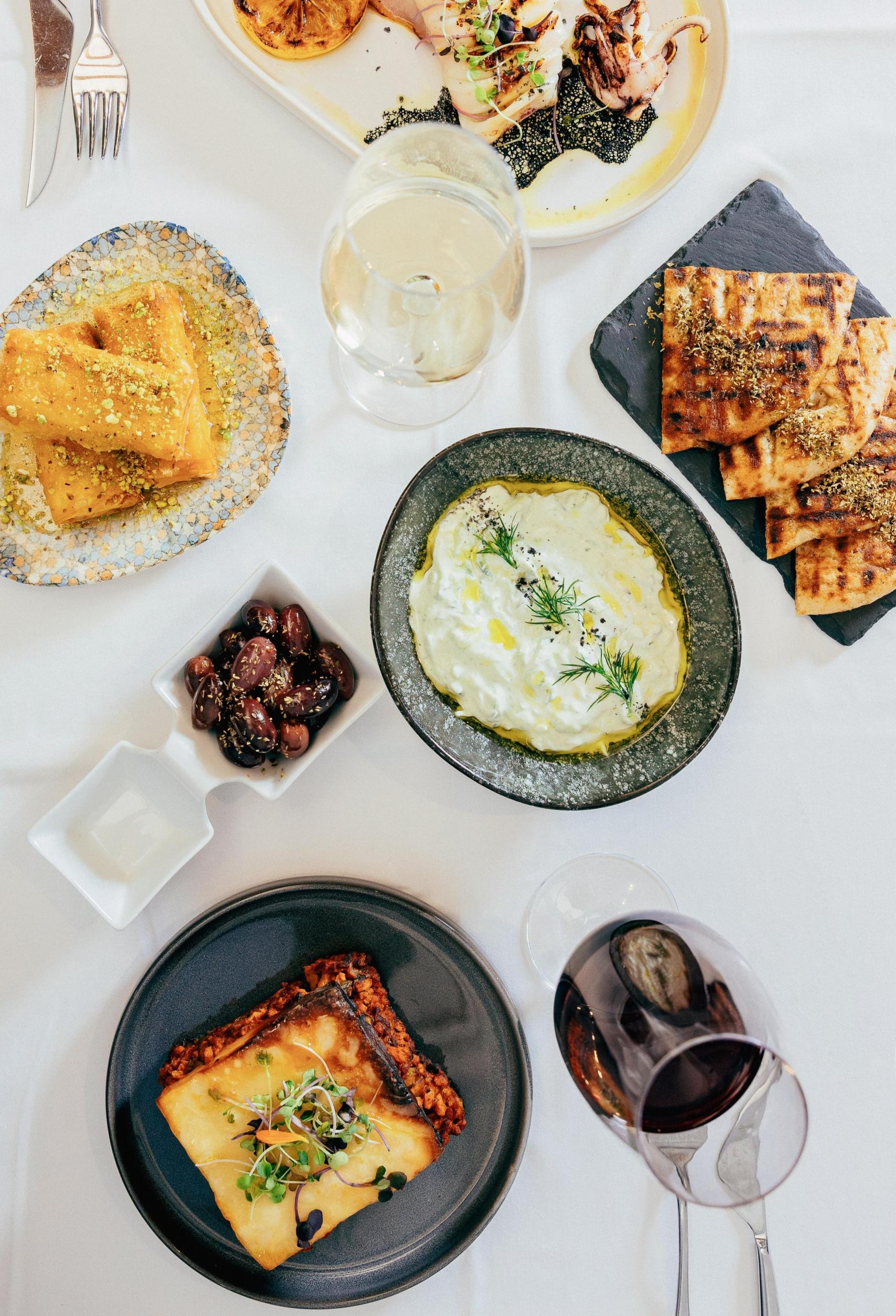 'Mezes' (platos para compartir), de Kuzina. EE